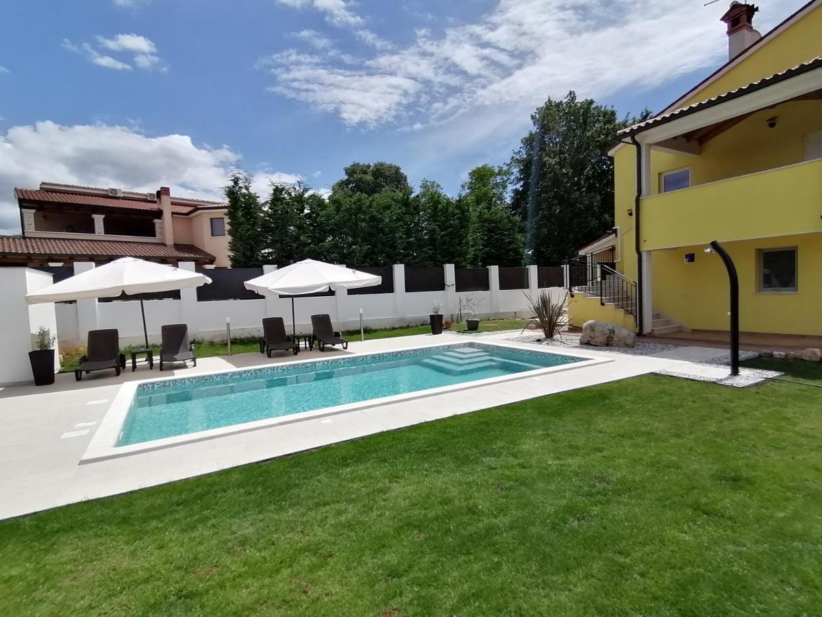 Apartman Nikola Ladrovici Exterior photo